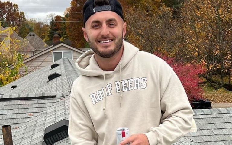 Derek Lipp Net Worth