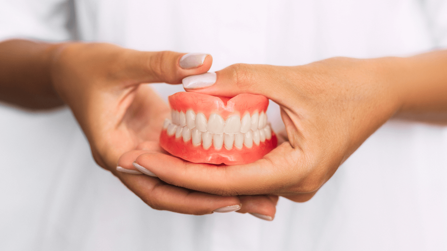 🦷 Investing in Your Smile: Cost Considerations for Precision Dentures