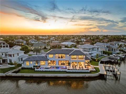 Key Features to Look for in Naples Luxury Homes for Sale
